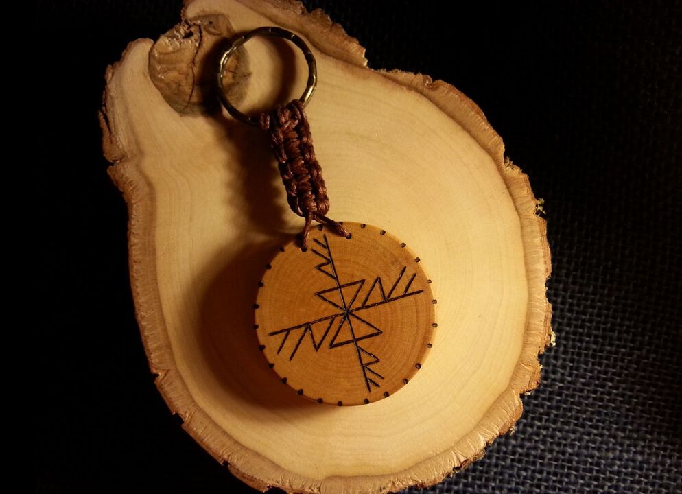 L'amulette runique « Mill apportera la prospérité au propriétaire